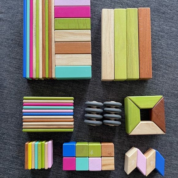 Large 65 piece tegu wood magnetic block set - Picture 1 of 2